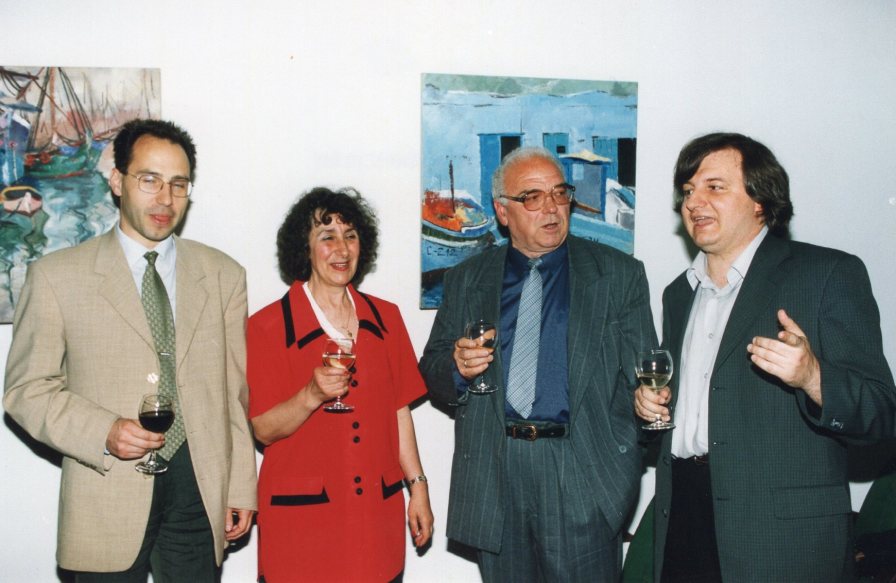 Отбелязване на празника на Студентския дом през 2002 г. На снимката - четирима от ръководителите на институцията - В. Тодоров, К. Георгиева, Б. Семерджиев, П. Дойнов